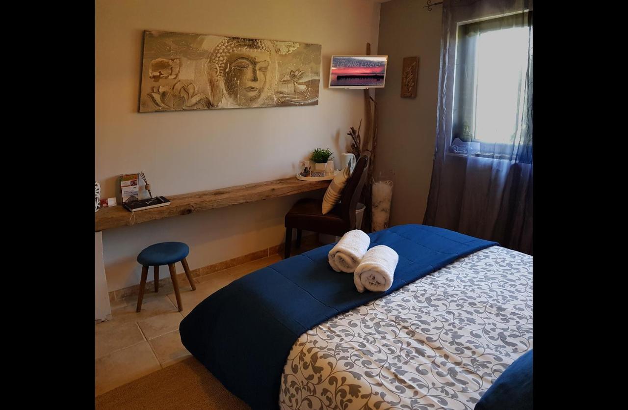 La Villa Esterel & Spa Village-Neuf Exteriör bild